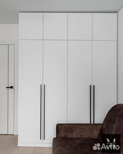 Угловой шкаф