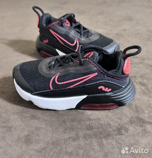 Кроссовки nike