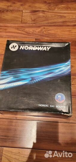 Лыжные ботинки на 39-40 р