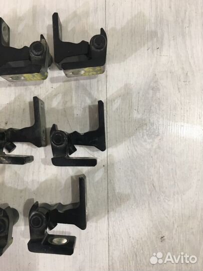 Петля двери volkswagen polo 5 1.4 мт хетчбек