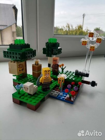 Lego minecraft пасека
