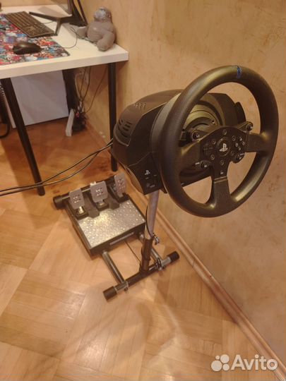 Руль thrustmaster t300 и Педали ThrustMaster T-LCM