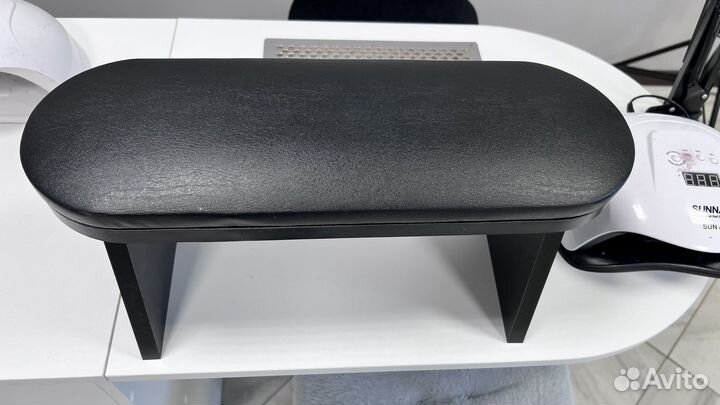 Подлокотник для маникюра