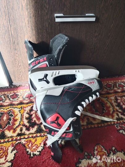 Коньки хоккейные профессиональные взрослые