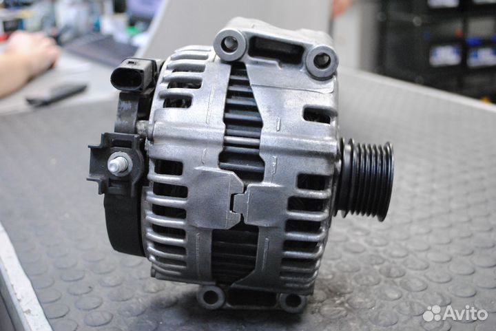 Генератор Mercedes Benz E350, S350, ML350 б/у