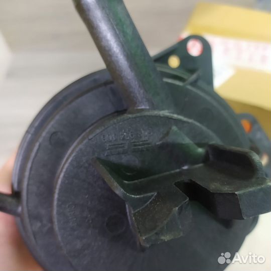 Бачок гидроусилителя Chrysler Voyager, Caravan