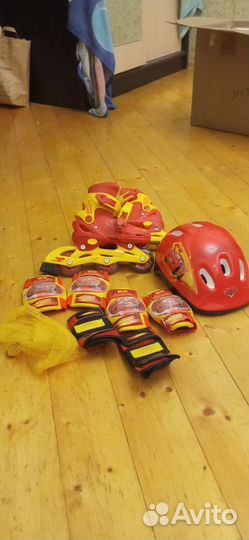 Роликовые коньки с молнией Маквином