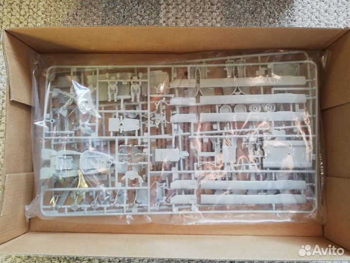 Модель вертолета ми 24П 1/48