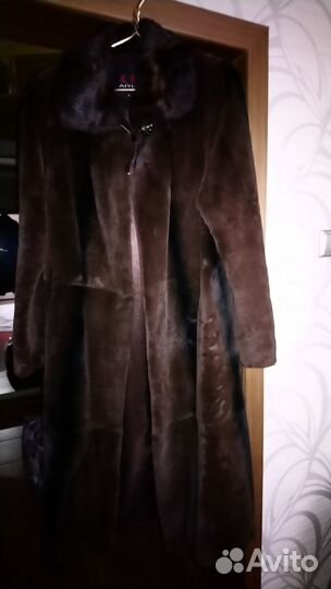 Шуба бобровая с норковым воротником