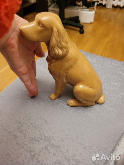 Керамическая статуэтка собака, не маленькая