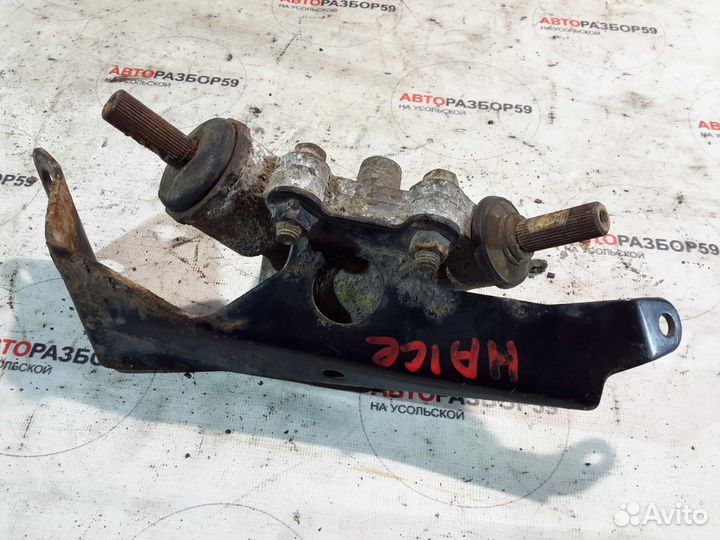 Рулевой редуктор Toyota Hiace H100