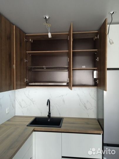 Кухня на заказ маленькая