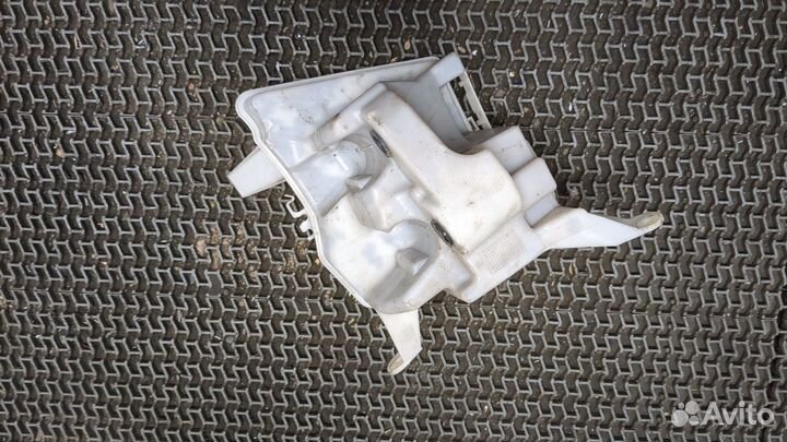 Бачок омывателя Toyota Verso, 2011