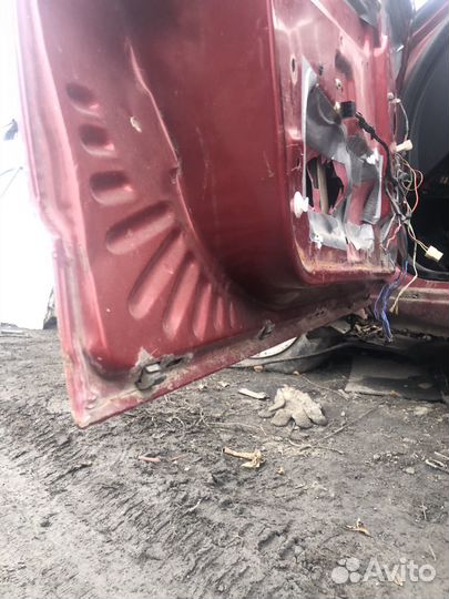 Дверь водительская priora