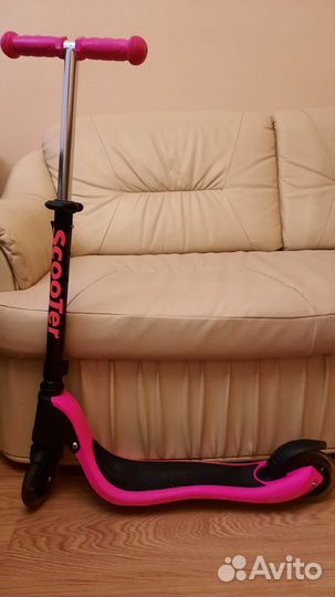 Самокат двухколесный для девочки