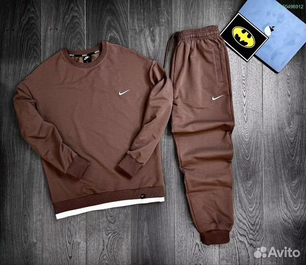 Спортивный костюм