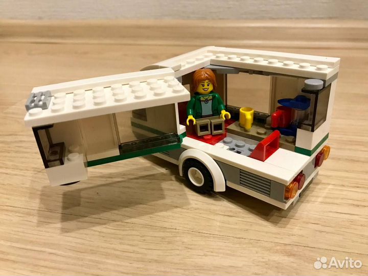 Lego City 60117 Фургон и дом на колёсах