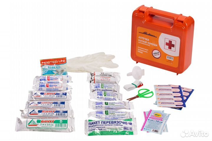 Аптечка автомобильная в пластиковом футляре
