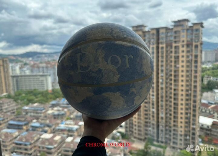 Мяч dior