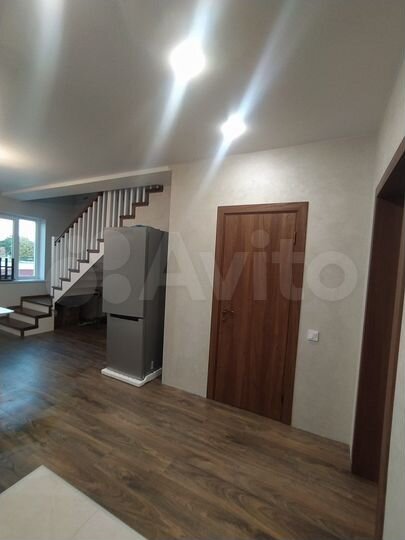 4-к. квартира, 118 м², 3/3 эт.