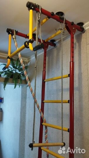 Детская шведская стенка с турником