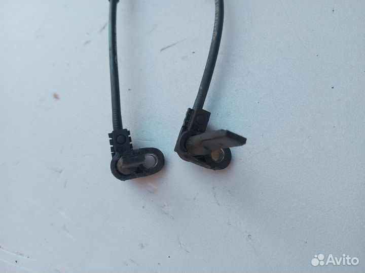 Датчик ABS передний Renault Duster 2013