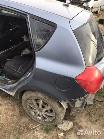 Kia ceed 1 заднее крыло