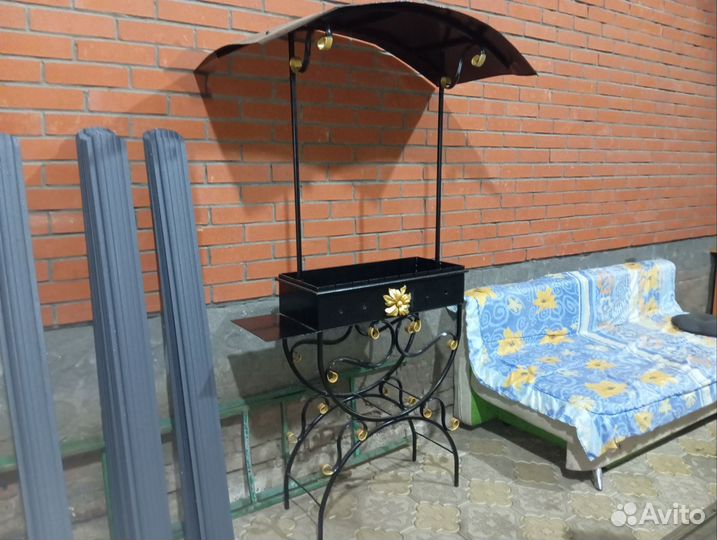 Мангал с крышей