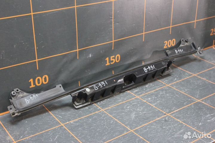 Кронштейн бампера заднего-Land Rover Range Rover 4