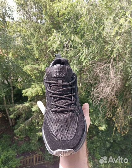 Кроссовки adidas