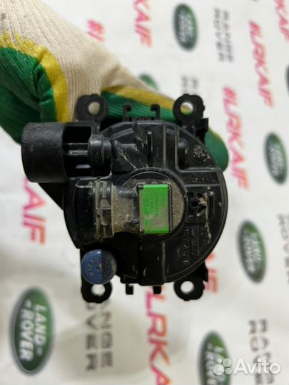 Фара противотуманная передняя Land Rover Discovery