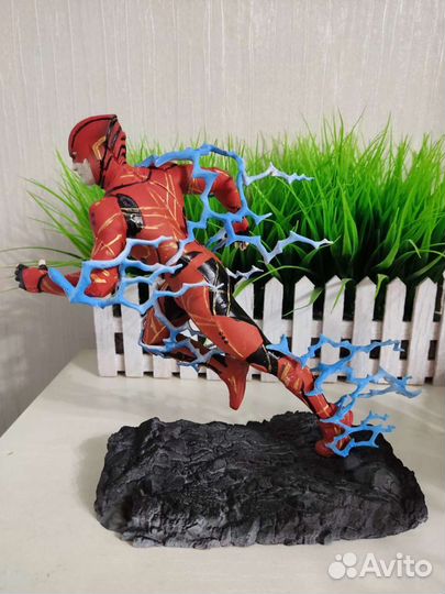 Фигурка Flash