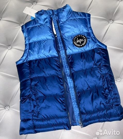 Фирменная одежда мальчику 110/116