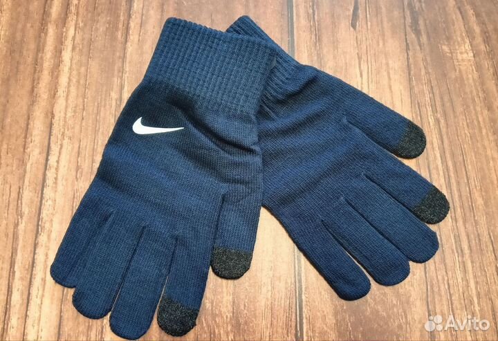 Перчатки Nike в ассортименте