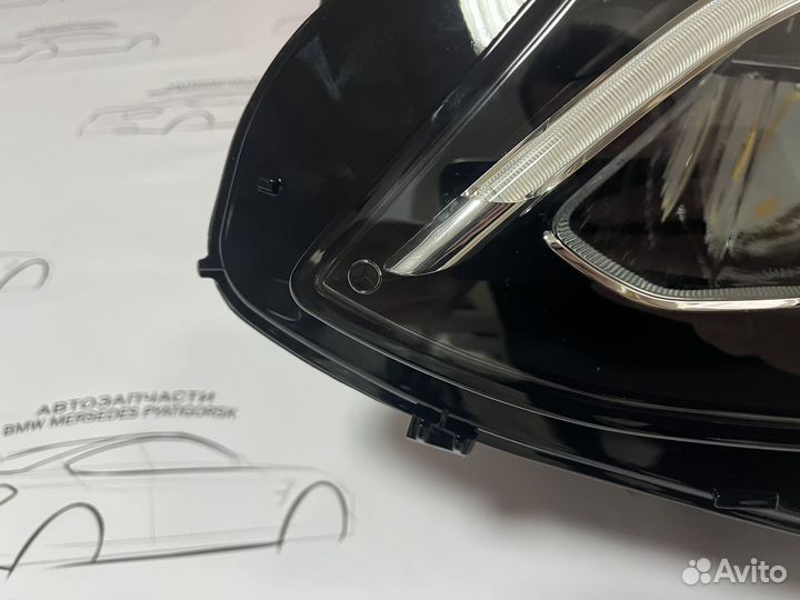 Левая передняя фара Mercedes W213 high performance