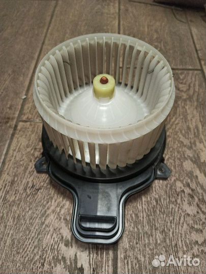 Моторчик печки Chevrolet Malibu 9 2016