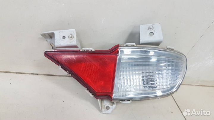 Фонарь задний в бампер правый Mitsubishi Pajero/Mo