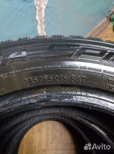 Nitto Therma Spike 185/65 R15