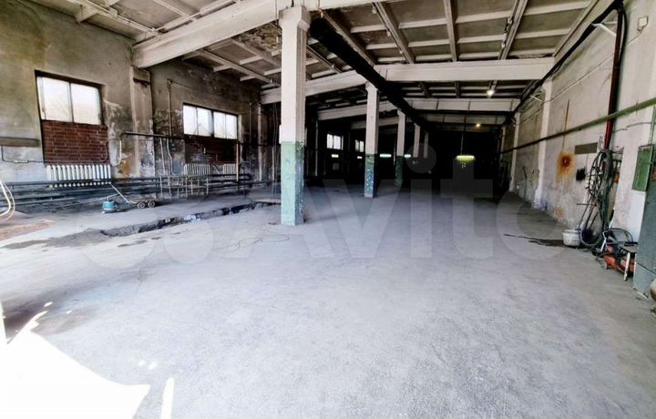 Гараж, > 30 м²