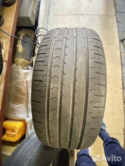 Continental ContiPremiumContact 5 215/55 R17 94V