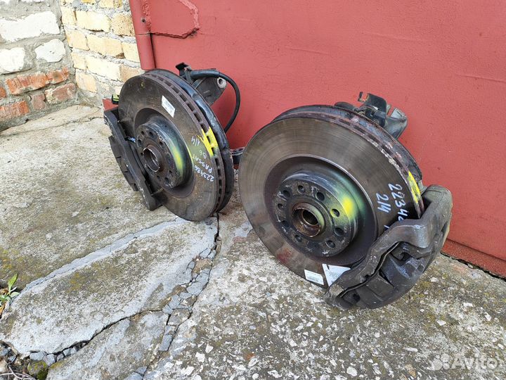 Тормоза 345 на кулаках