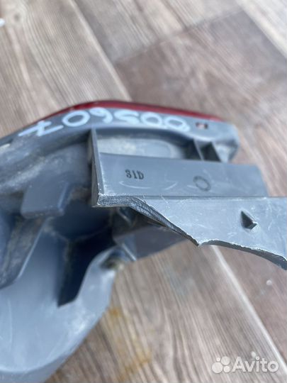 Фонарь заднего бампера правый Toyota RAV4 40 2012