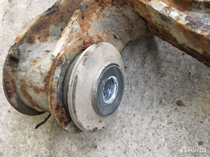 Рычаг передний левый Skoda Octavia A5 (3316)