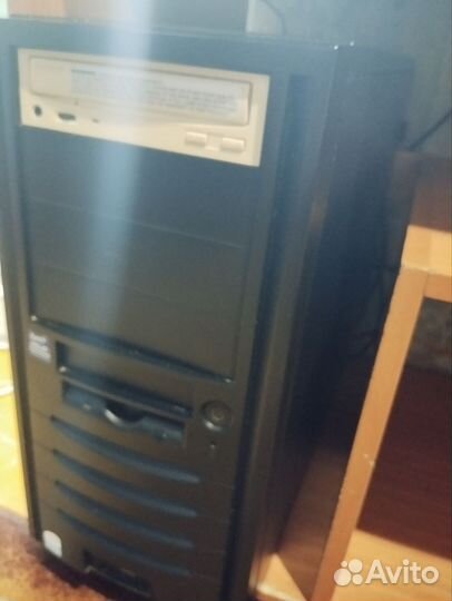 Компьютер и монитор