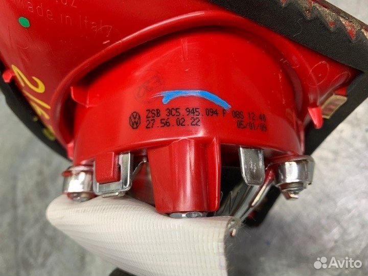 Фонарь задний внутренний правый Volkswagen Passat