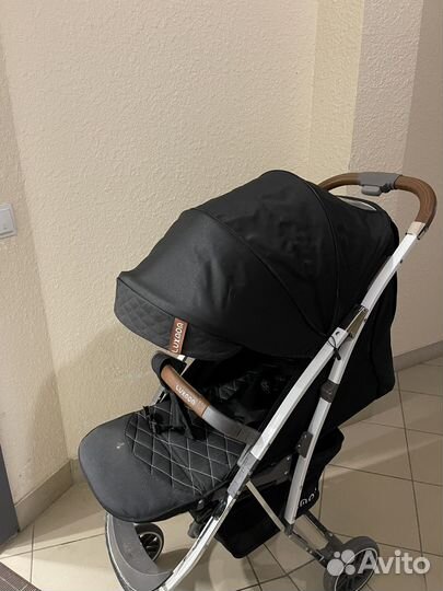 Прогулочная коляска Luxmom