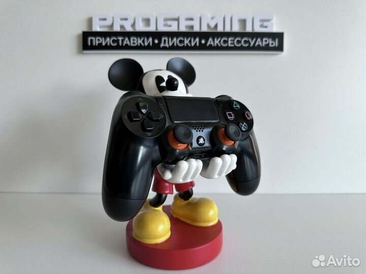 PS4 Pro 1TB отличное состояние гарантия