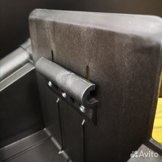 Столик для эхолота