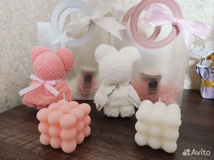 Набор из свечки, полотенца и соли для ванны