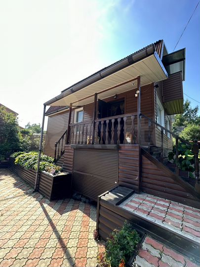 Дом 98 м² на участке 5 сот.